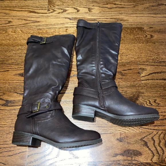 GH Bass dark brown boots, worn once - Picture 1 of 3